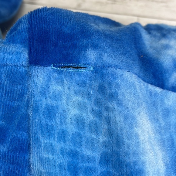 Triceratop dinosaur dog costume, XL - Picture 8 of 10